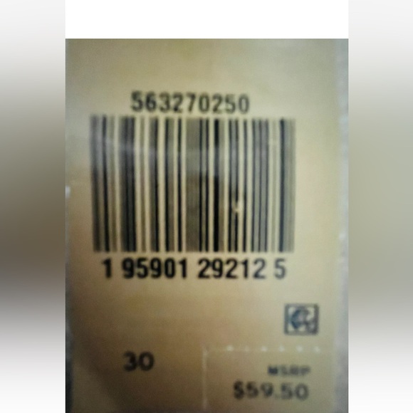 NWT Levi 501 Womens Sz 30 Button Fly Cut-Off Frayed Edge Distressed Denim Shorts - Picture 7 of 7